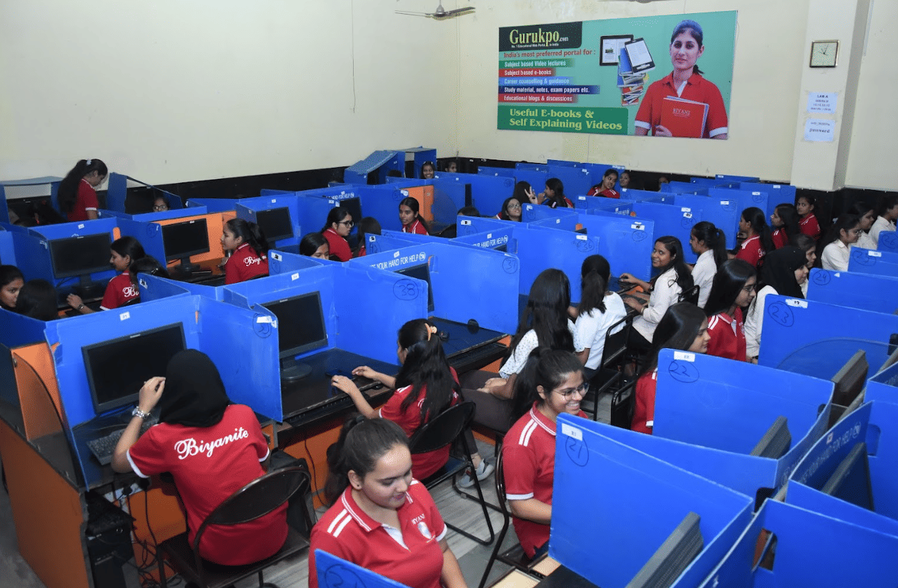 Biyani Girls College Jaipur Labs photo 9